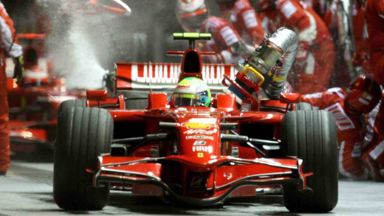 Ferrari bocchettone (Ansa Foto)