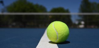 Tennis infortunio