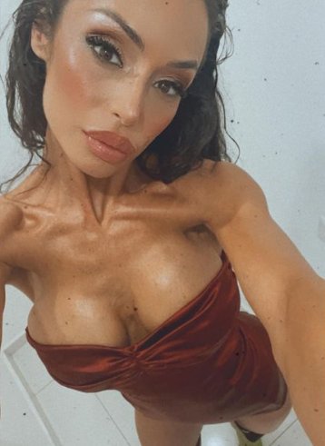Raffaella Fico post
