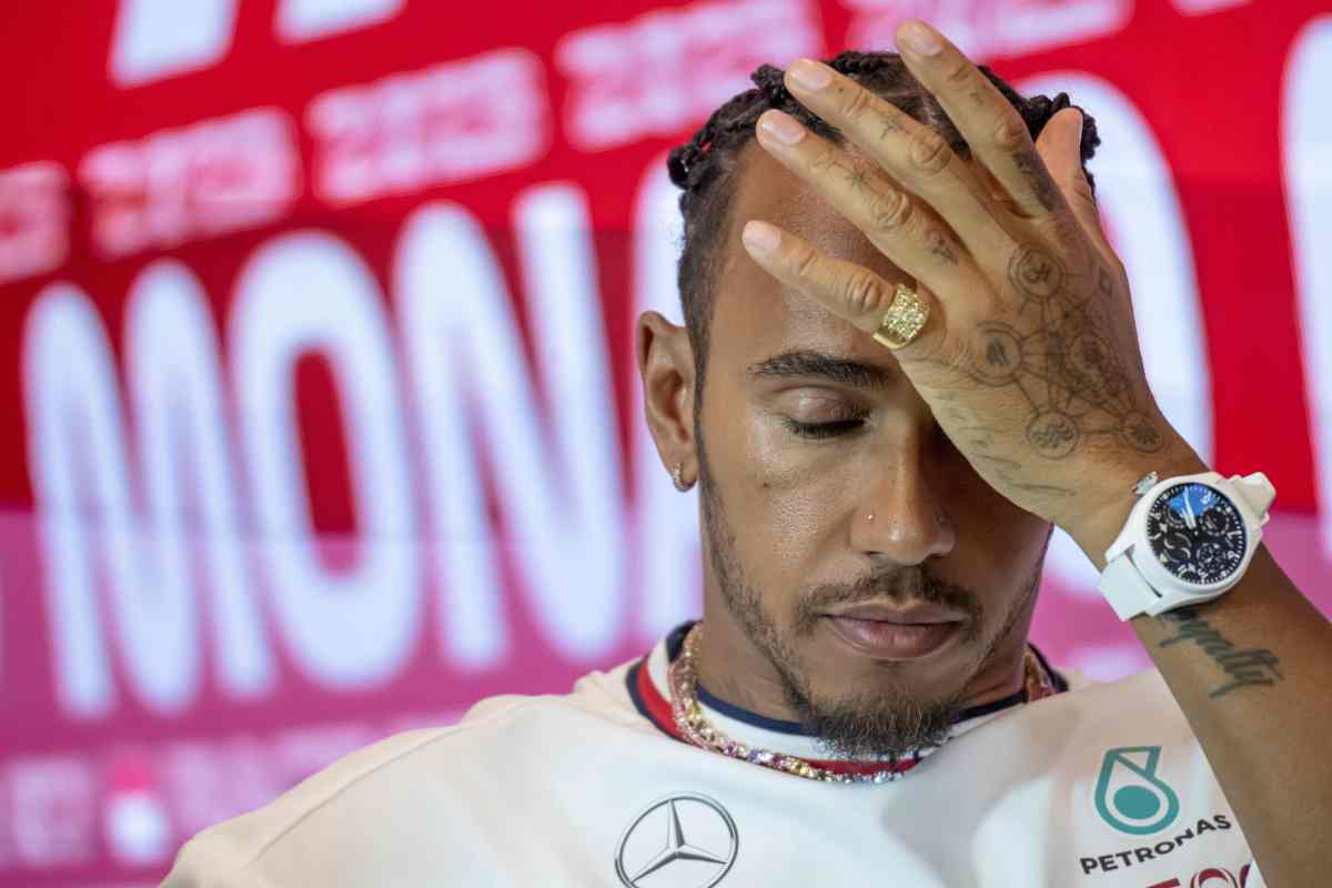 Lewis Hamilton è a pezzi