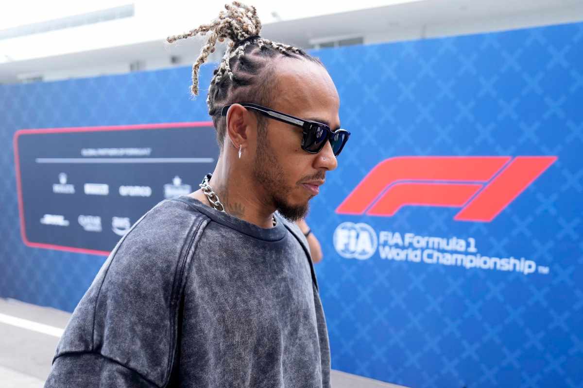 Lewis Hamilton nella bufera