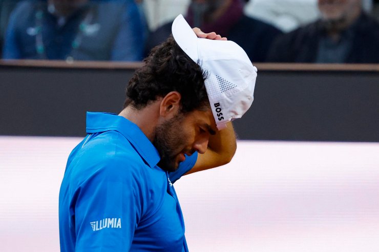 Matteo Berrettini sconsolato a Roma